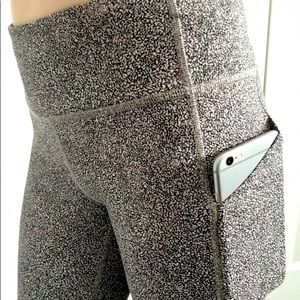 LULU-LEMON LEGGINGS 🍋